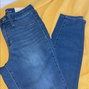 Universal Skinny Jeans